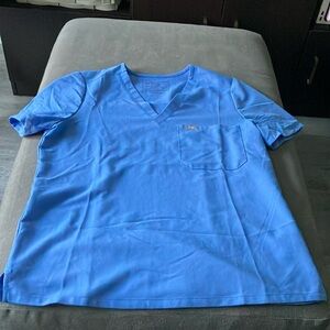 FIGS One-Pocket Scrub Top